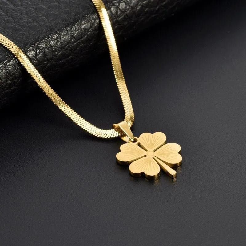 Simple Leaf Necklace